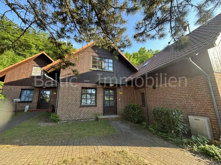 Immobilienangebot - Scharbeutz / OT Klingberg - Alle - Zwei Ferienwohnungen in einem Haus !