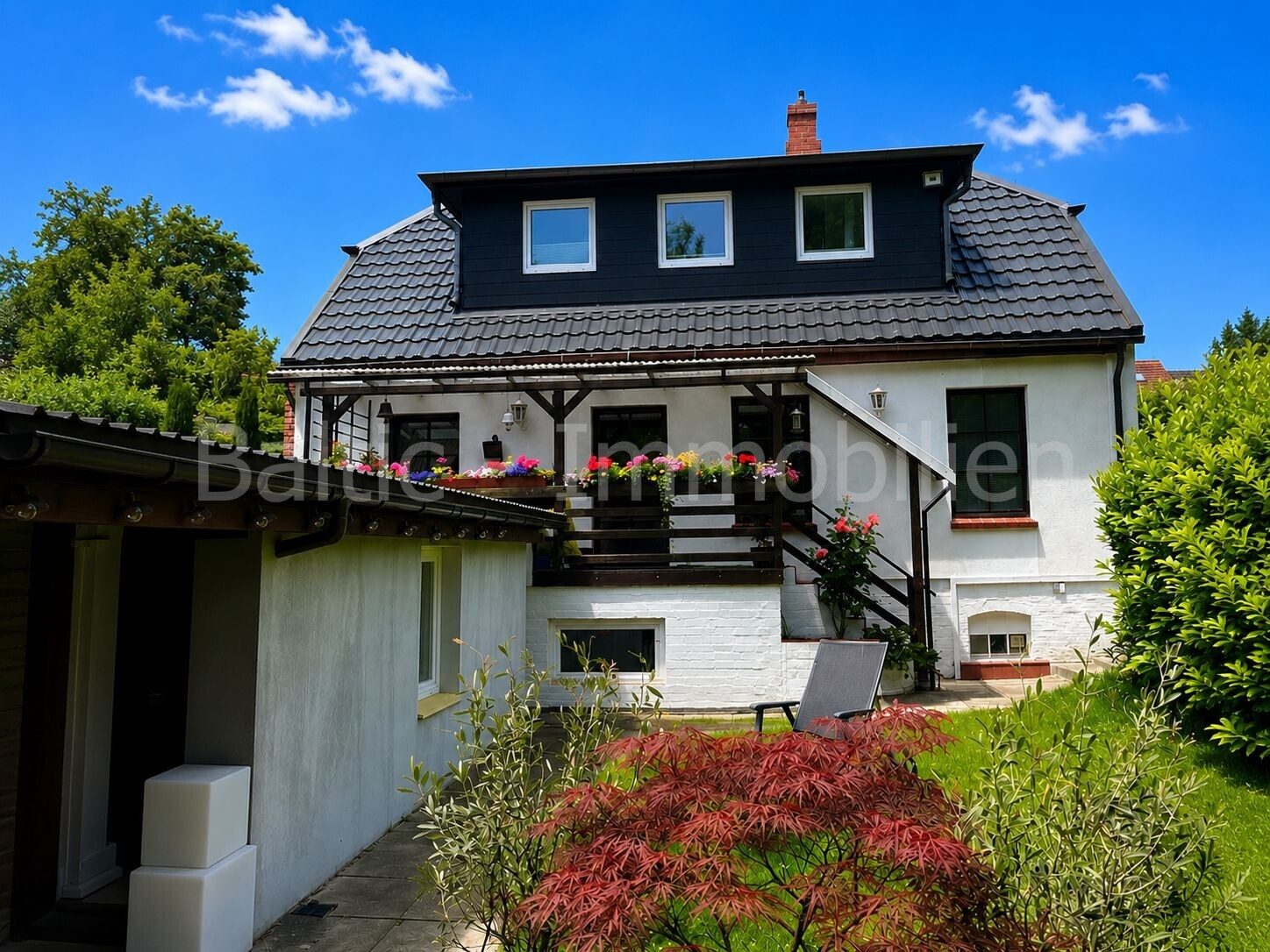 Real Estate Title Image Background