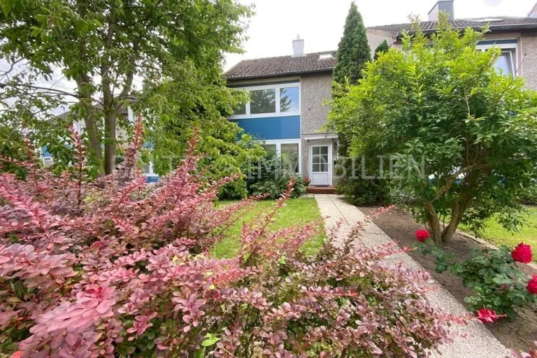 Immobilienangebot - Eutin - Alle - Komplett saniertes Reihenhaus Sie müssen nur noch einziehen