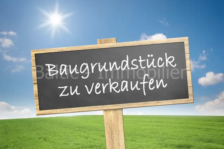 Immobilienangebot - Gummersbach - Alle - Baugrundstück mit Altbestand für Reihenhausanlage !
- 4 Häuser + 5 Garagen -