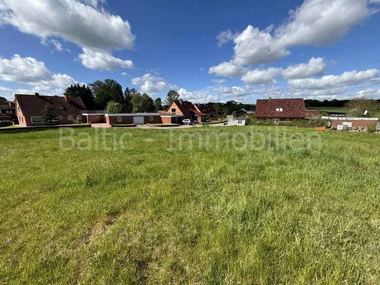 Immobilienangebot - Schönwalde am Bungsberg / Langenhagen - Alle - Schön gelegenes Baugrundstück mit positiver Bauvoranfrage!